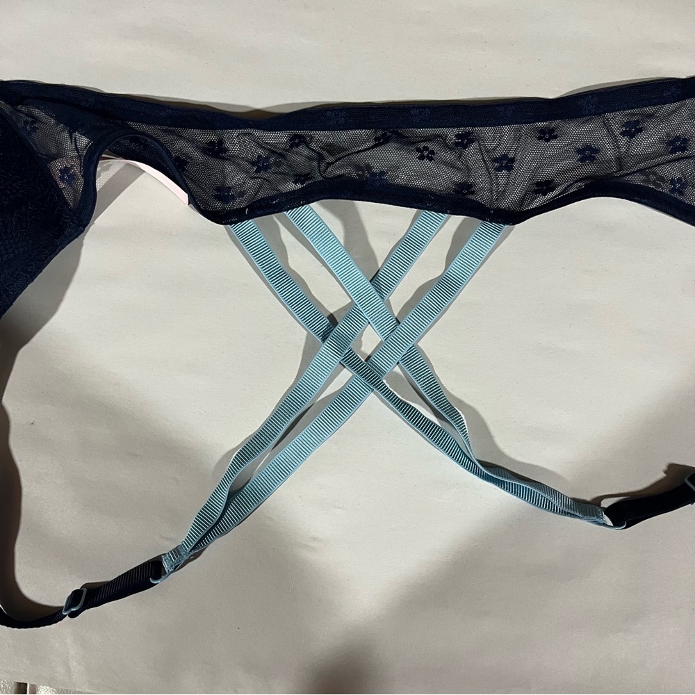 Victoria's Secret Set of Two Lace Demi Bras - Navy and Tan 36C - Picture 12 of 13